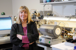 Client-Sector-Icons-researchers